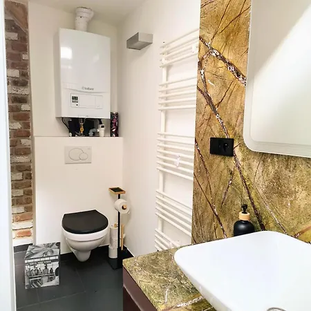Апартаменты Quiet Loft Great For Couples & Families Прага